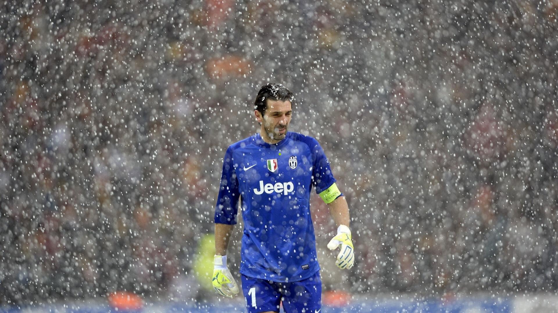 佩德罗首开纪录点燃全场，球队主场力克强敌迎关键胜利